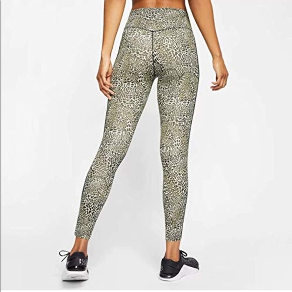 Dri-Fit Leopard Print Mid-Rise Athletic Leggings - Picture 2 of 7